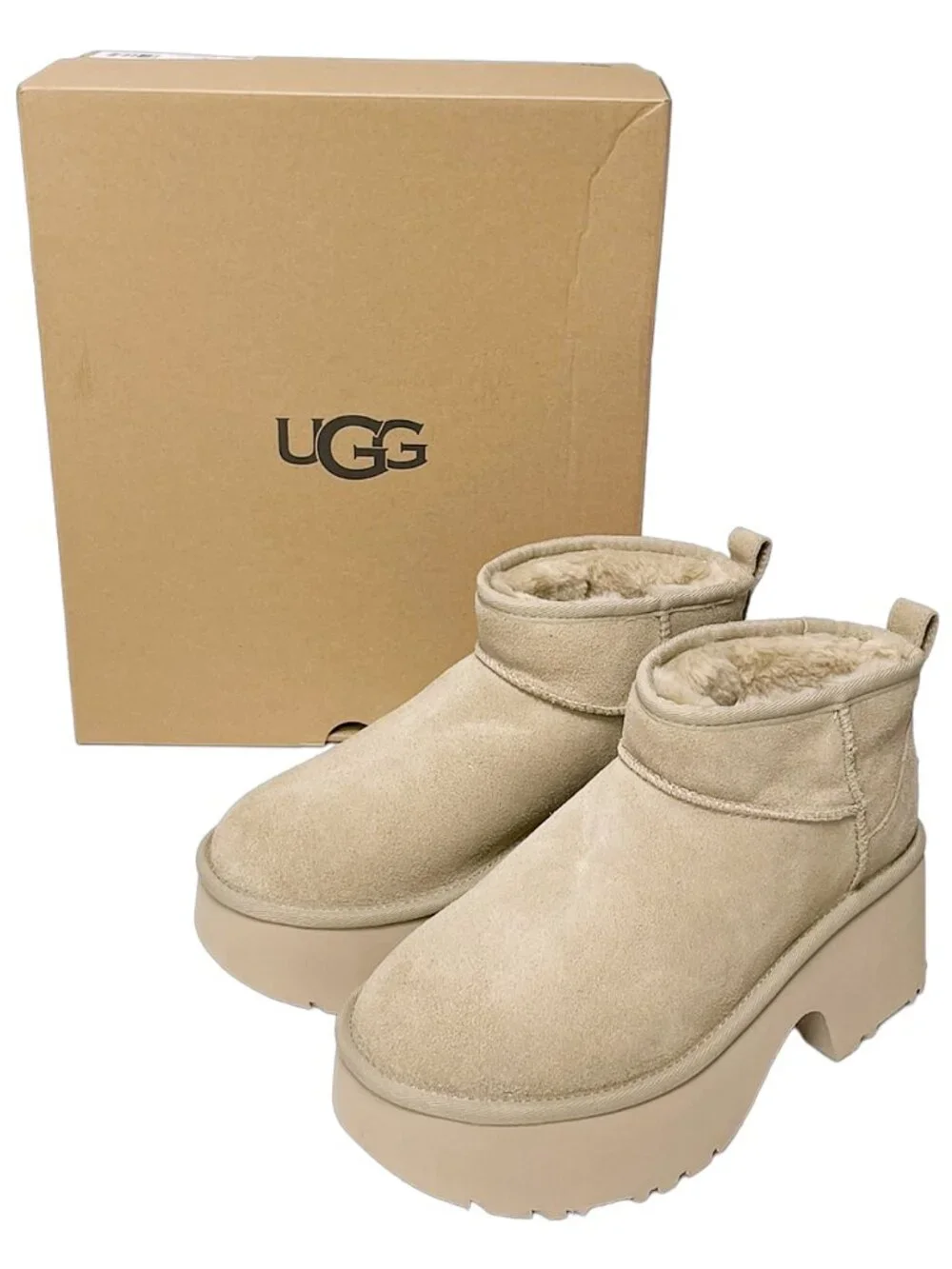 UGG Classic Ultra Mini New Heights Platform Boots Cream Sz 9